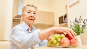 foto de ¿Cómo debe ser la Alimentación en el adulto mayor?