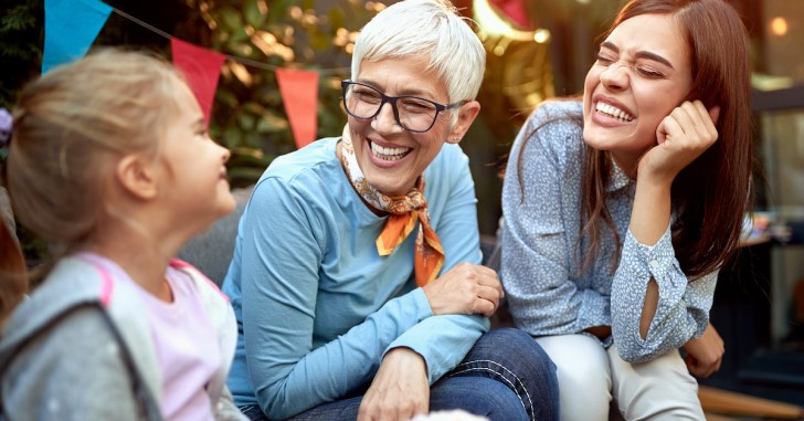 ventajas de ser abuelos jóvenes