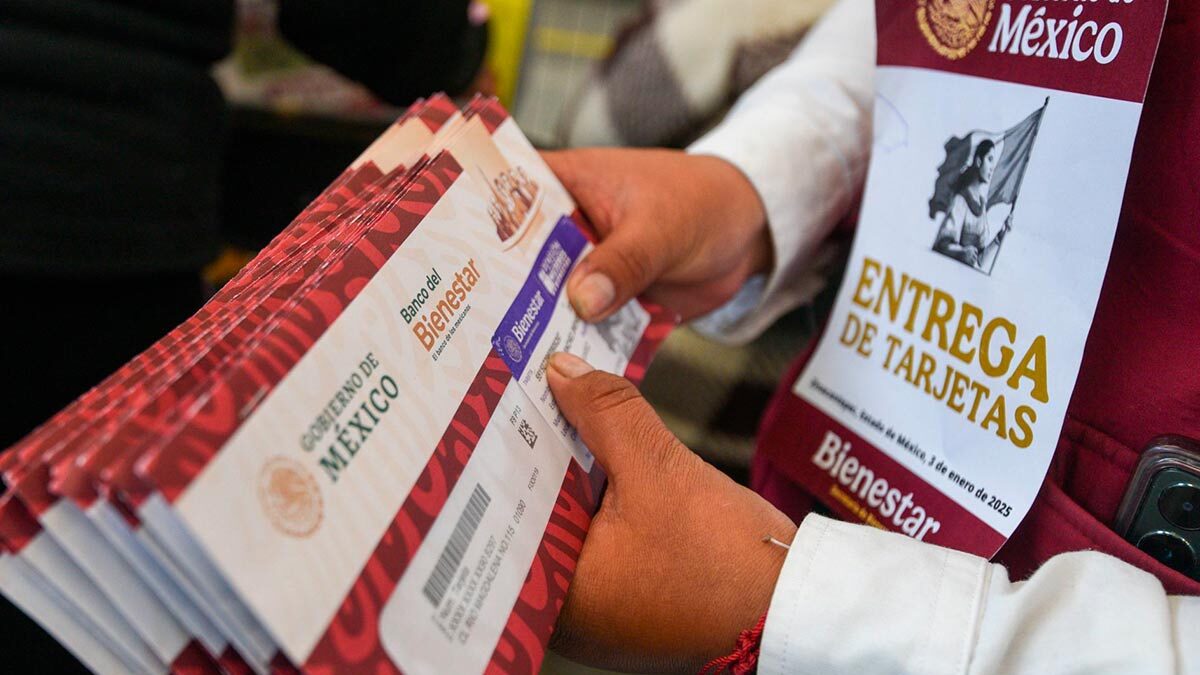 Entrega de Tarjeta Bienestar durante abril 2025