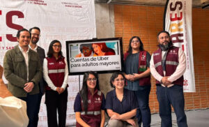 Uber lanza cuentas para adultos mayores en México