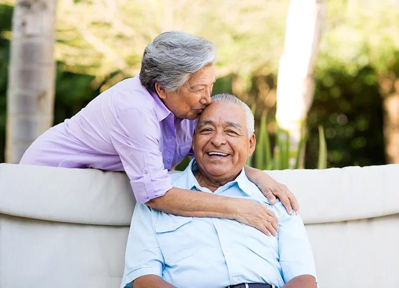 imagen de Vacuna contra VSR para adultos mayores llega a México